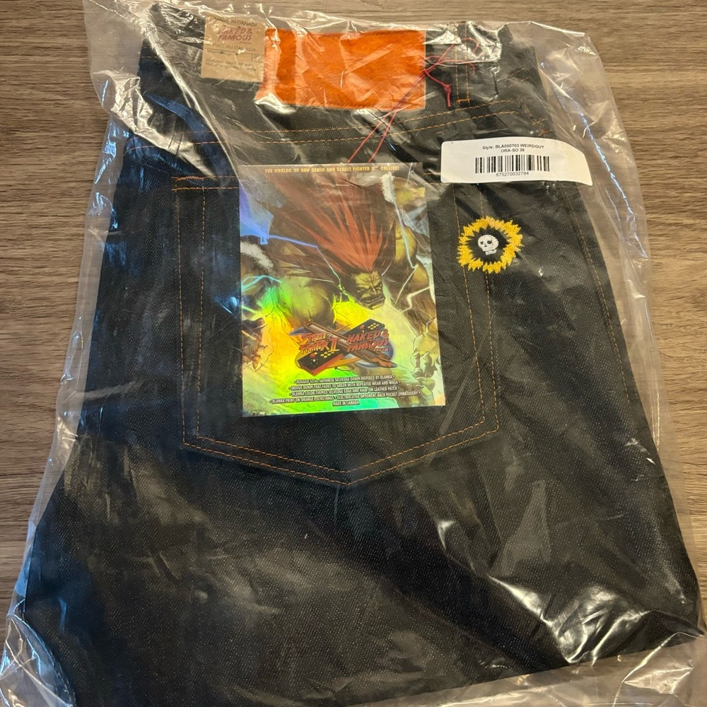 🤢 Naked & Famous Street Fighter Blanka Electric Surge Selvedge THEYCHANGE COLOR